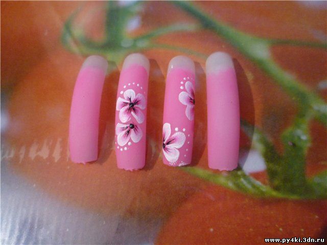 Весенние цветы на ногтях
